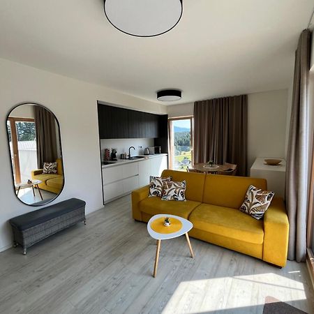 ドルニー・クビーンHillside Y34アパートメント エクステリア 写真